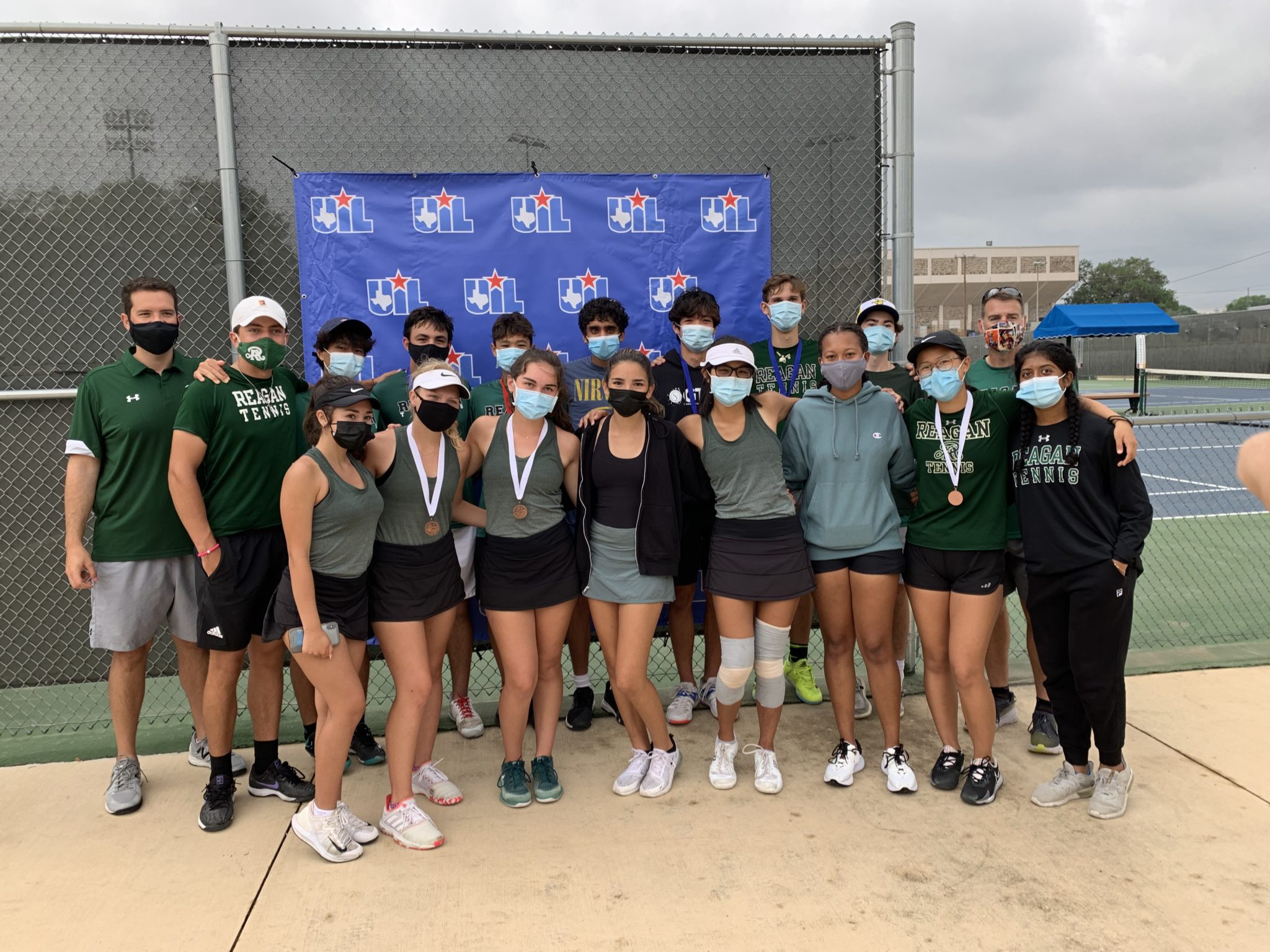 Reagan Tennis Takes 1st Place at Districts – Rattler Sports