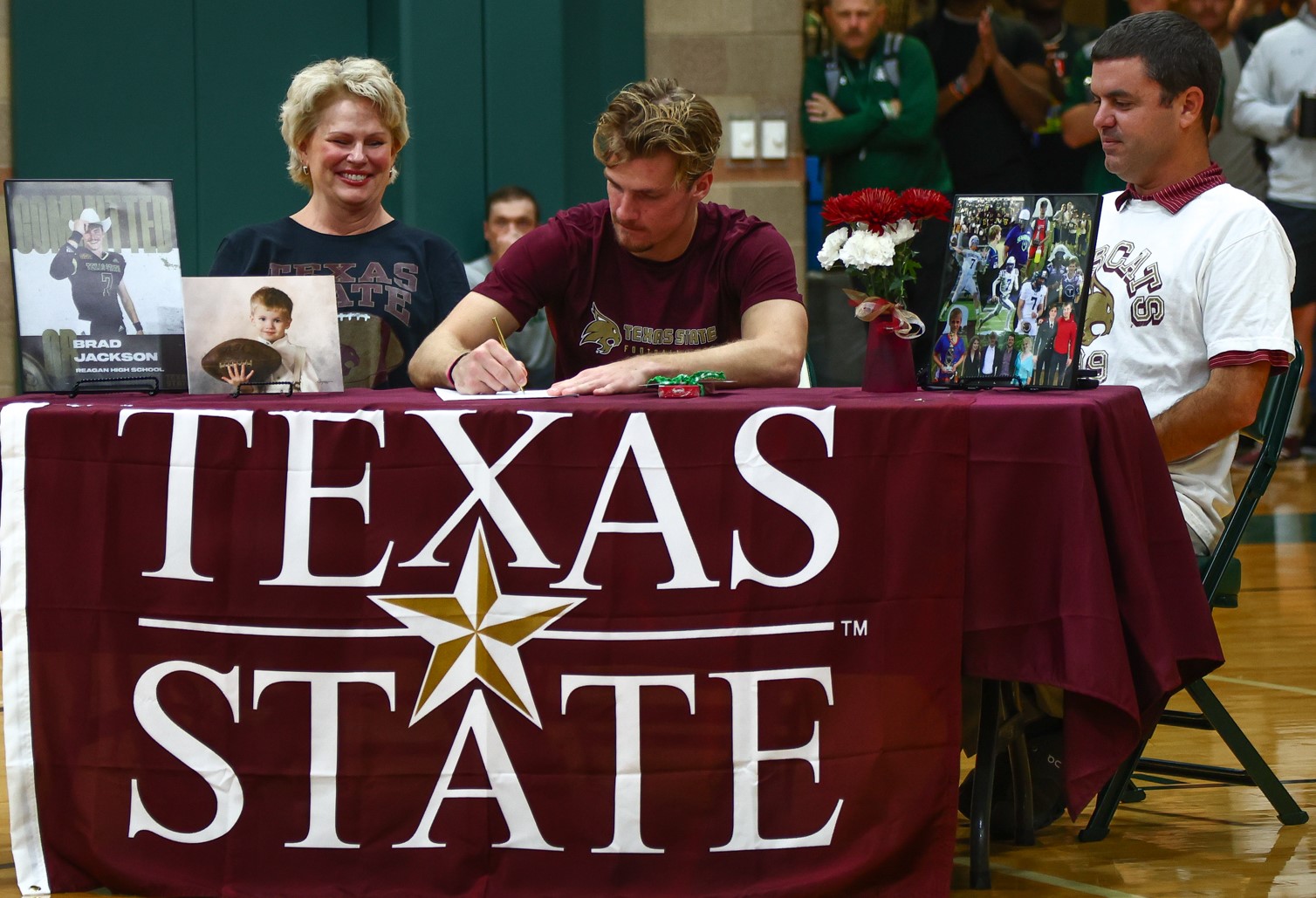 Brad Jackson signs commitment to play Football at Texas State